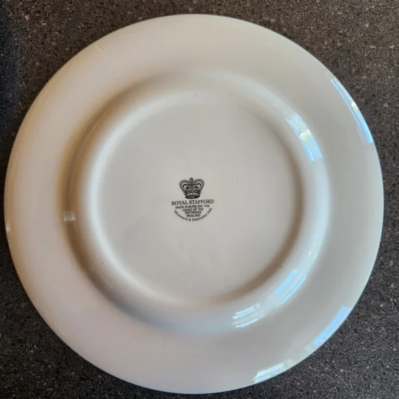 12 Royal Stafford Burlsem Red Poppy Flower Plates 6 Dinner & 6 salad. - Picture 2 of 6